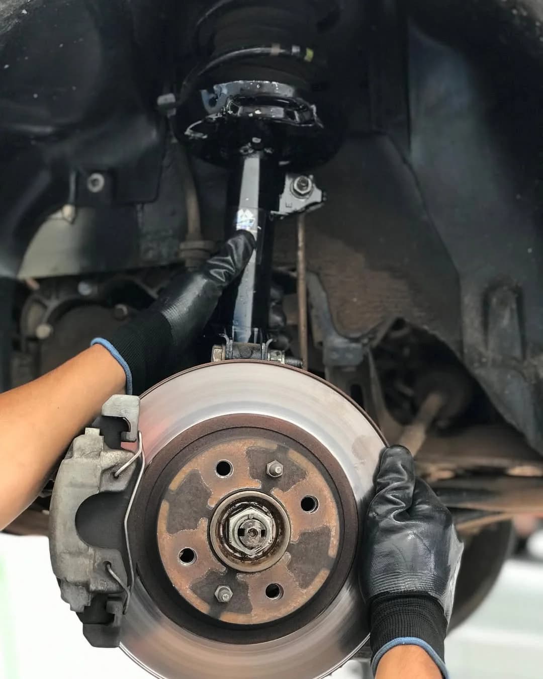 Como Saber Se o Amortecedor Está Ruim? 7 Sinais - Artigo sobre Suspensão automotiva em Betim